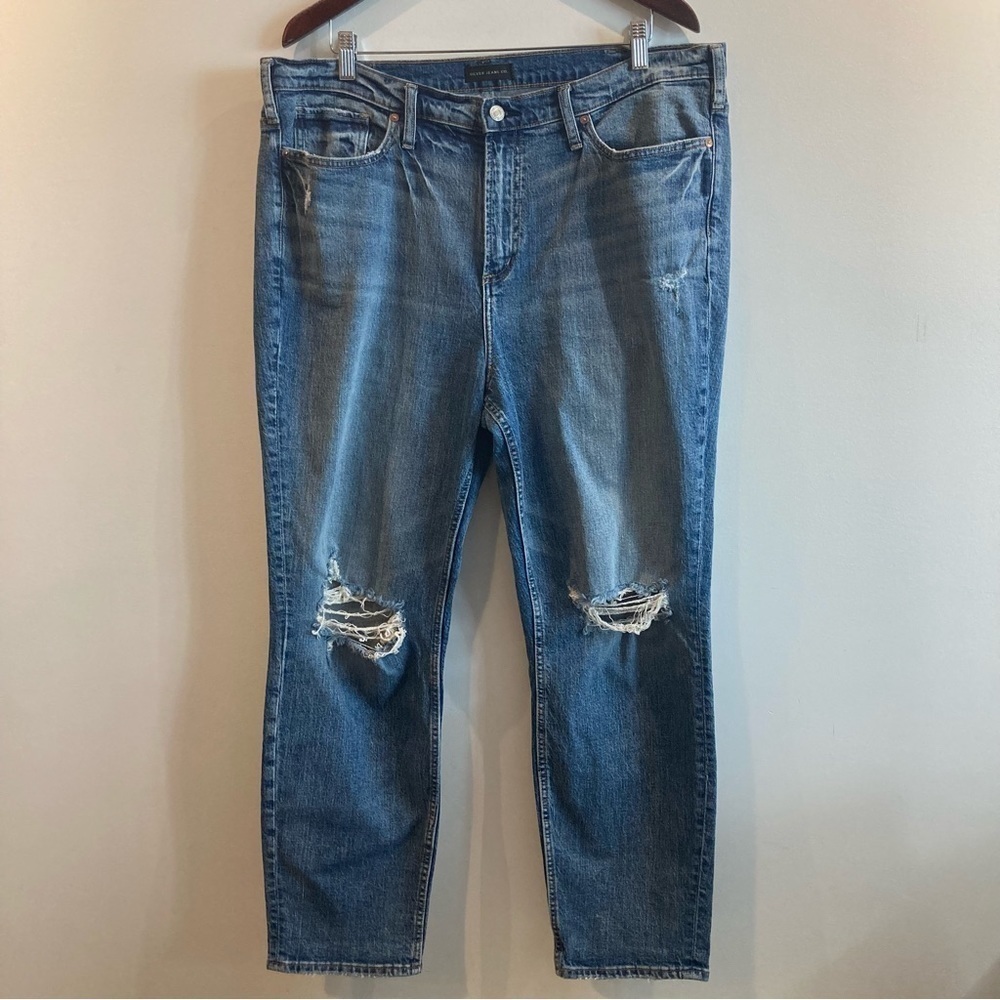 SILVER JEANS Sz 16 x 28 Mom High Rise Style Torn Ripped Knee Mid-Wash Je…